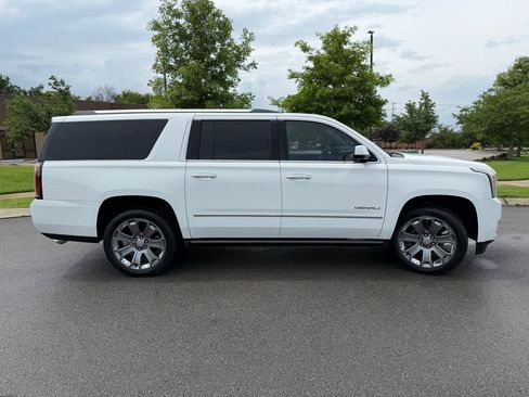 Used 2015 GMC Yukon XL Denali w/ Premium Package RWD image 4