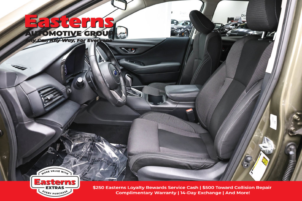 Used 2024 Subaru Outback Premium AWD/4WD image 15