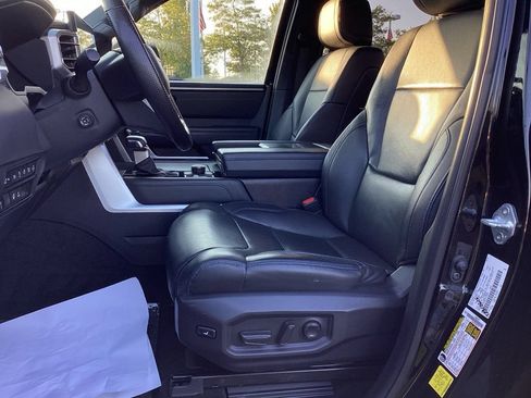Used 2024 Toyota Tundra Platinum AWD/4WD image 13