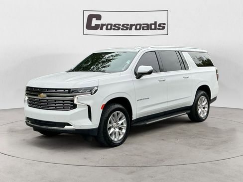 Used 2022 Chevrolet Suburban Premier image 1