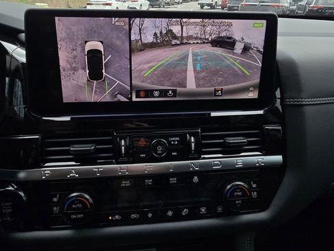 New 2026 Nissan Pathfinder SL w/ SL Premium Package image 17