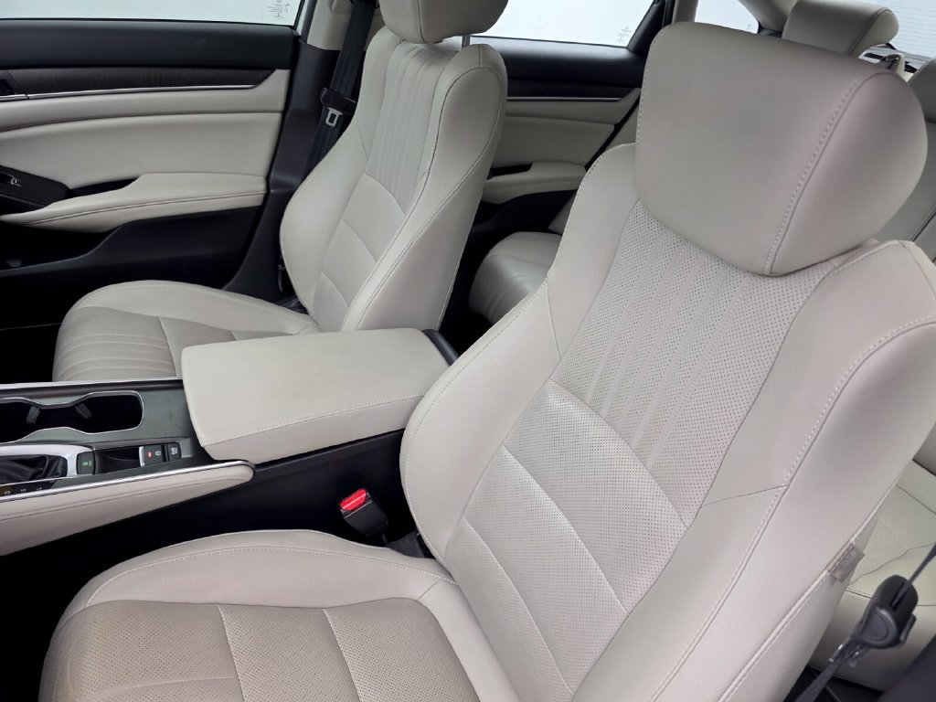 Used 2019 Honda Accord EX-L image 11