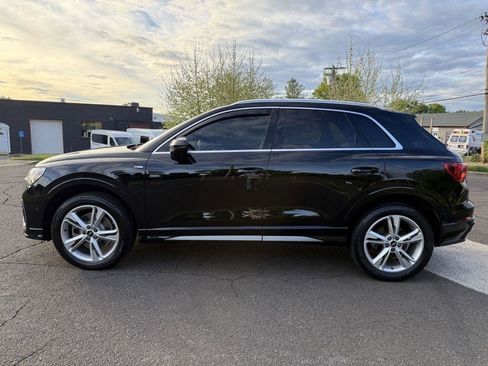 Used 2021 Audi Q3 2.0T Premium Plus w/ Premium Plus Package AWD/4WD image 4