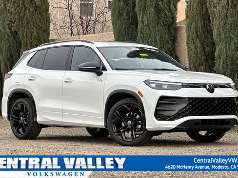 New 2026 Volkswagen Tiguan SE R-Line image 1