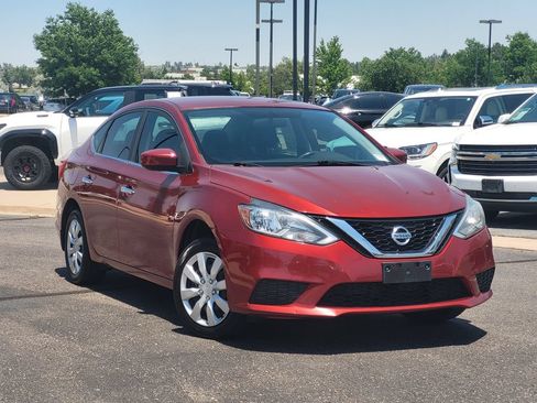 Used 2017 Nissan Sentra SV FWD image 2