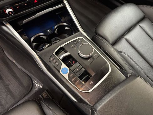 Used 2023 BMW i4 eDrive35 w/ Premium Package image 23