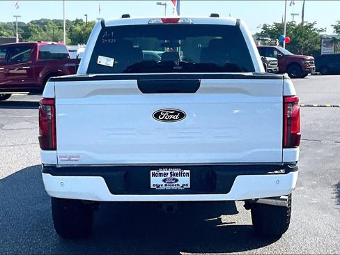 New 2026 Ford F150 XLT w/ XLT Black Appearance Package AWD/4WD image 4