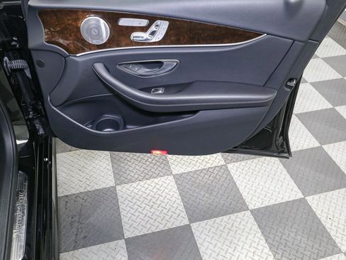 Used 2021 Mercedes-Benz E 350 4MATIC Sedan image 21