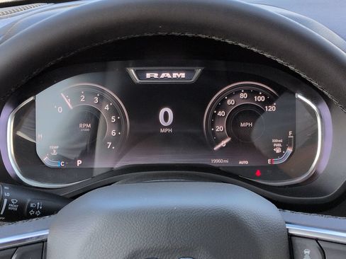 Used 2025 RAM 1500 Big Horn AWD/4WD image 28