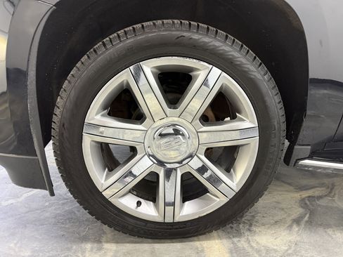 Used 2019 Cadillac Escalade Luxury image 28