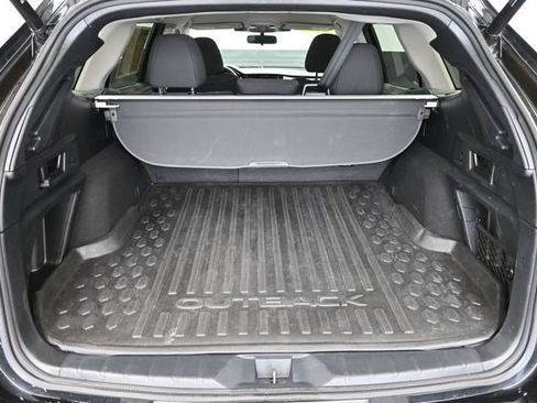 Used 2023 Subaru Outback Premium AWD/4WD image 28