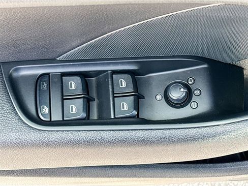 Used 2015 Audi A3 2.0T Premium w/ Audi MMI Navigation Plus image 17