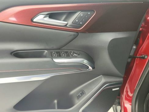 Used 2026 Chevrolet Traverse RS w/ LPO, Floor Liner Package FWD image 28