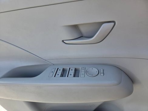 Used 2024 Hyundai Kona SEL FWD image 21