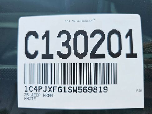 Used 2025 Jeep Wrangler Unlimited Rubicon w/ Safety Group AWD/4WD image 11