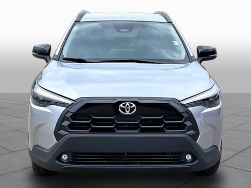 Used 2026 Toyota Corolla Cross XLE FWD image 4