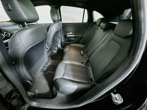 Used 2023 Mercedes-Benz GLA 250 4MATIC image 30