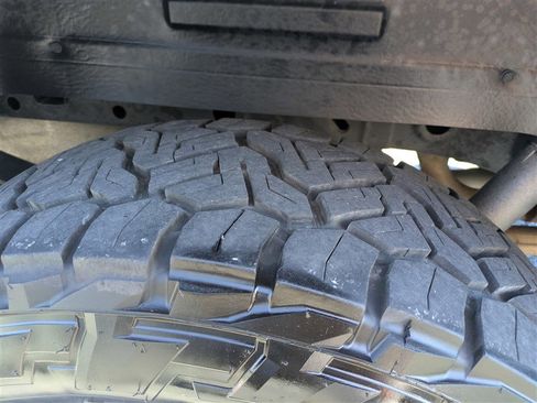 Used 2019 Ford F150 XLT w/ Equipment Group 302A Luxury image 13