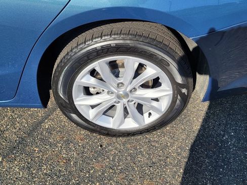 Used 2025 Chevrolet Malibu LT FWD image 8