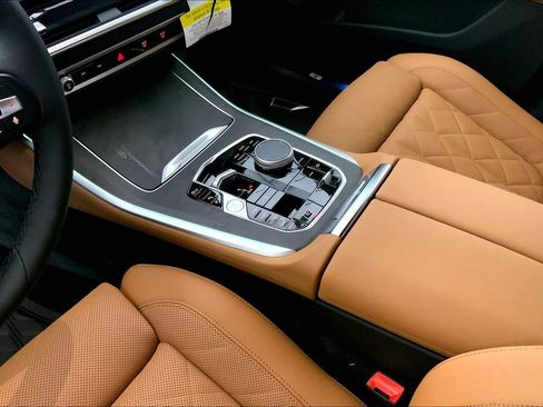 New 2026 BMW X5 xDrive50e w/ Climate Comfort Package image 6