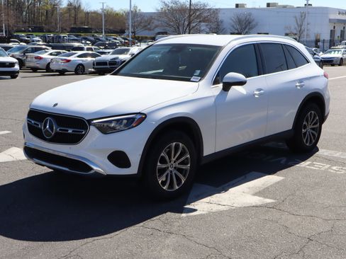 Used 2024 Mercedes-Benz GLC 300 300 image 16