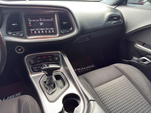 Used 2018 Dodge Challenger SXT RWD image 23