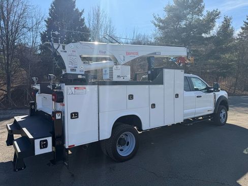 New 2025 Ford F550 4x4 Supercab Super Duty image 5