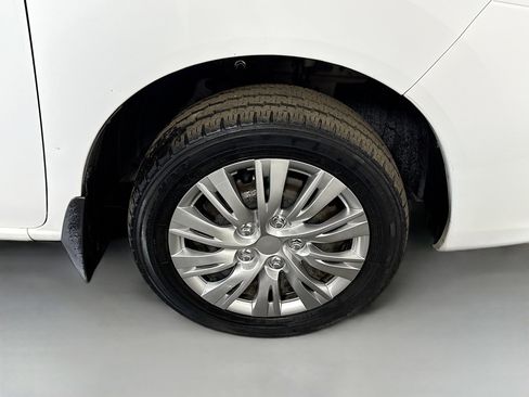 Used 2021 Nissan NV200 SV w/ Sliding Door Glass Package image 28