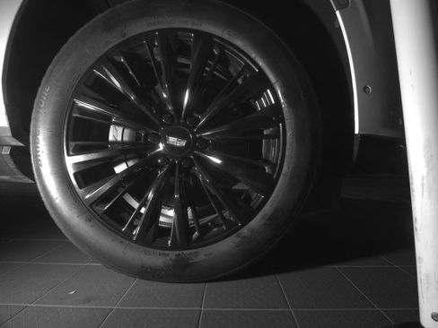 Certified 2024 Cadillac Escalade V w/ LPO, ONYX Package AWD/4WD image 7