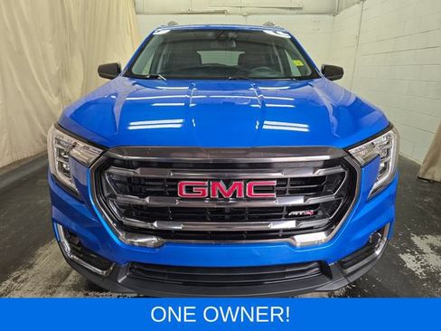 Used 2024 GMC Terrain AT4 AWD/4WD image 3