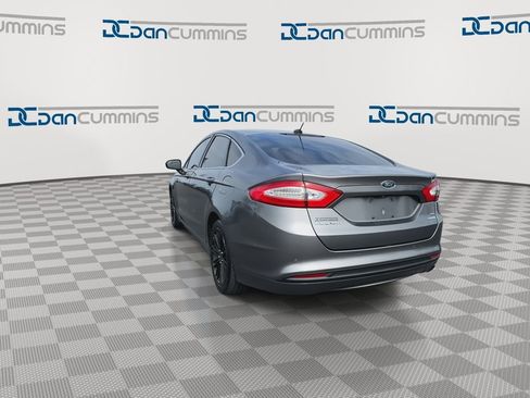 Used 2014 Ford Fusion SE w/ Equipment Group 202A FWD image 6