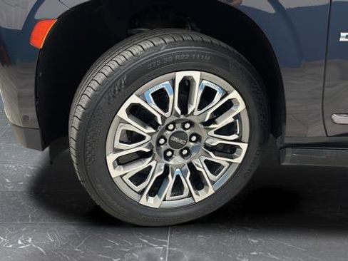 Used 2023 GMC Yukon XL Denali Ultimate AWD/4WD image 40