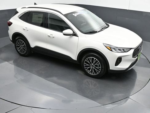 New 2024 Ford Escape SE image 39