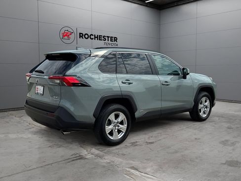 Certified 2019 Toyota RAV4 XLE AWD/4WD image 5