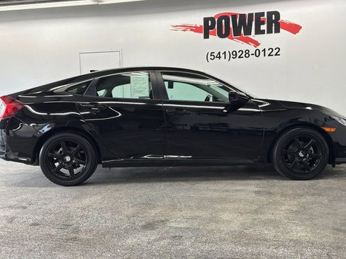 Used 2020 Honda Civic EX image 2