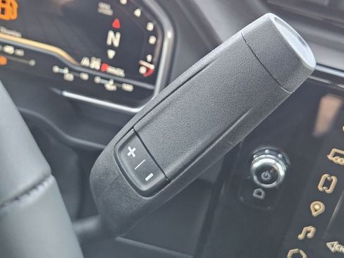 Certified 2025 GMC Sierra 2500 AT4 w/ AT4 Premium Plus Package image 30