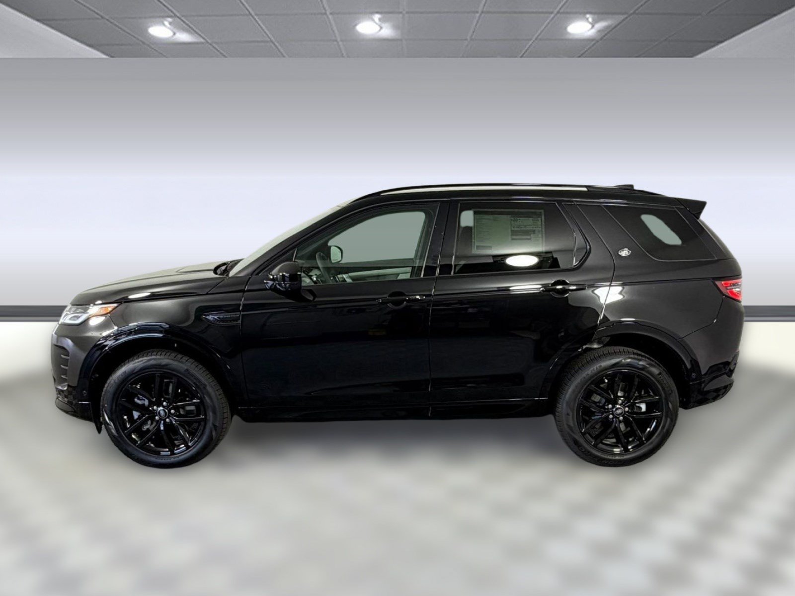 Used 2026 Land Rover Discovery Sport Landmark AWD/4WD image 2