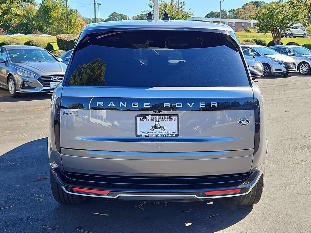 Used 2023 Land Rover Range Rover Long Wheelbase SE AWD/4WD image 6