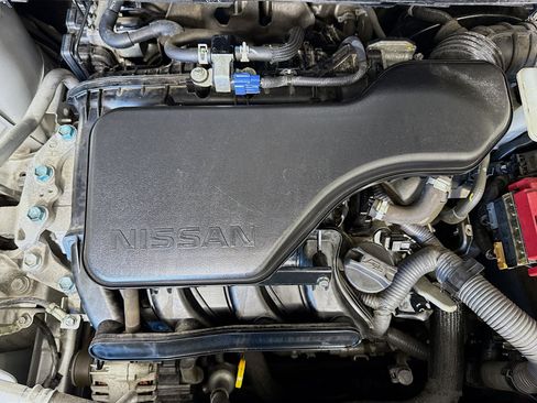 Used 2021 Nissan Rogue Sport S image 38