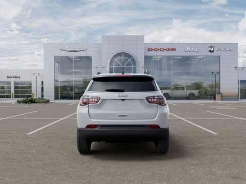 New 2026 Jeep Compass Limited image 7