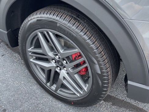 New 2026 Ford Explorer ST-Line w/ ST-Line Street Pack image 40