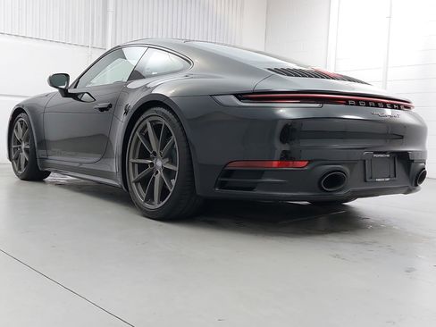 Used 2024 Porsche 911 Carrera T image 3