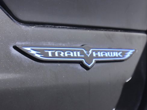 Used 2023 Jeep Grand Cherokee Trailhawk w/ Luxury Tech Group III AWD/4WD image 42