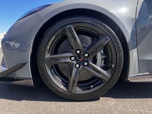 Used 2024 Chevrolet Corvette Z06 w/ Z07 Performance Package RWD image 10