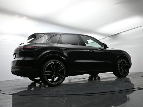 Certified 2023 Porsche Cayenne image 53