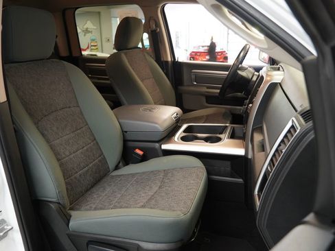 Used 2018 RAM 1500 Big Horn AWD/4WD image 33