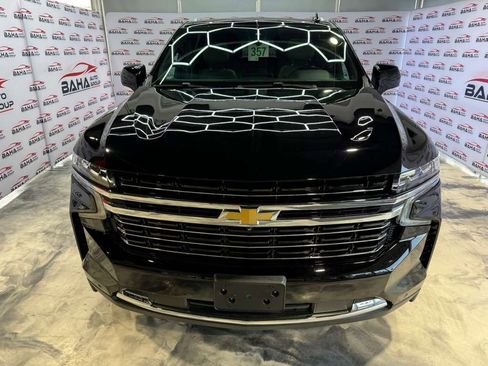 Used 2021 Chevrolet Suburban LT w/ LT Signature Plus Package image 4