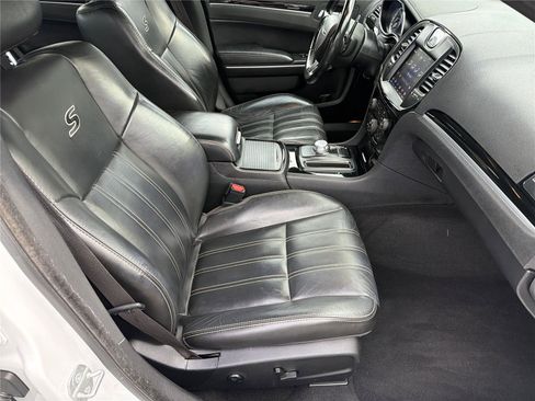 Used 2021 Chrysler 300 S RWD image 12
