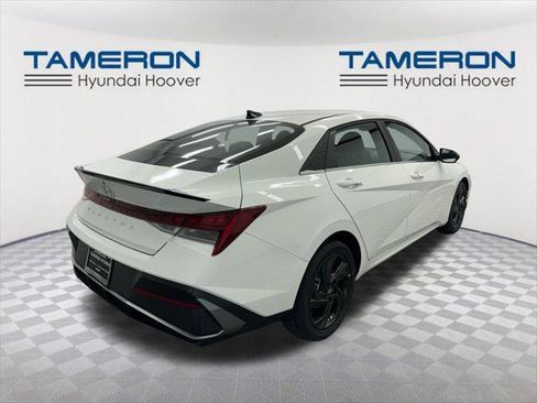 New 2026 Hyundai Elantra SEL Sport image 5