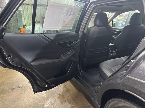Certified 2025 Subaru Outback Limited image 31